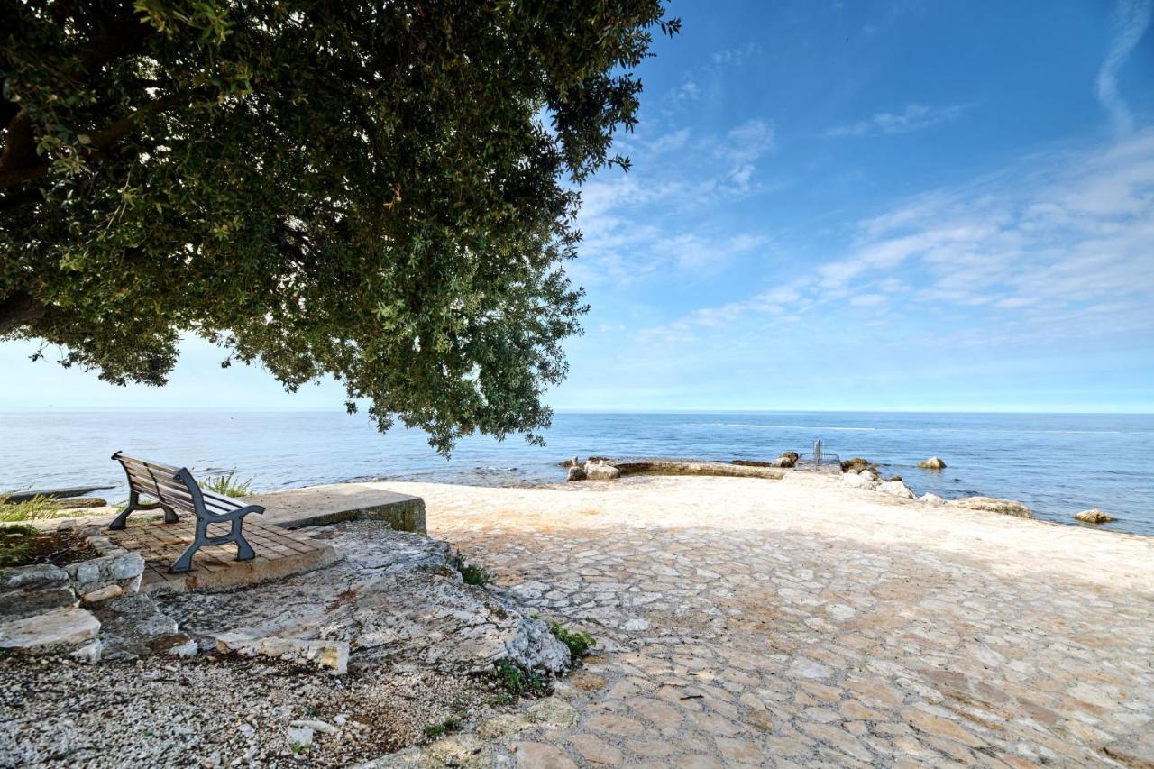 Camping Ulika Mobile Homes - Naturist Červar-Porat エクステリア 写真