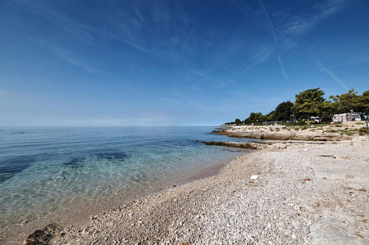 Camping Ulika Mobile Homes - Naturist Červar-Porat エクステリア 写真