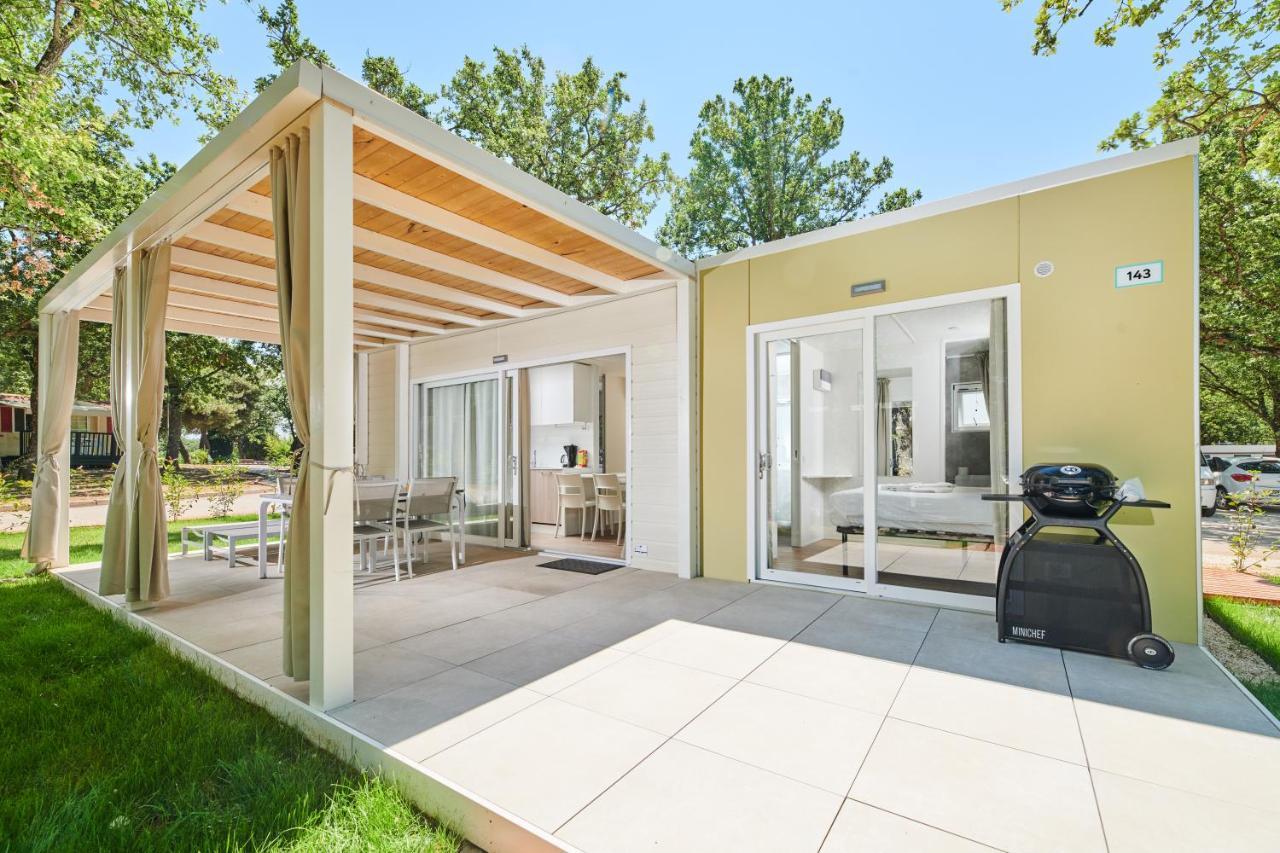 Camping Ulika Mobile Homes - Naturist Červar-Porat エクステリア 写真